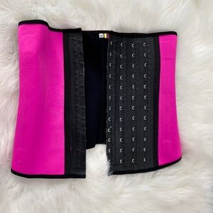 Sport waist trainers 100% Colombian